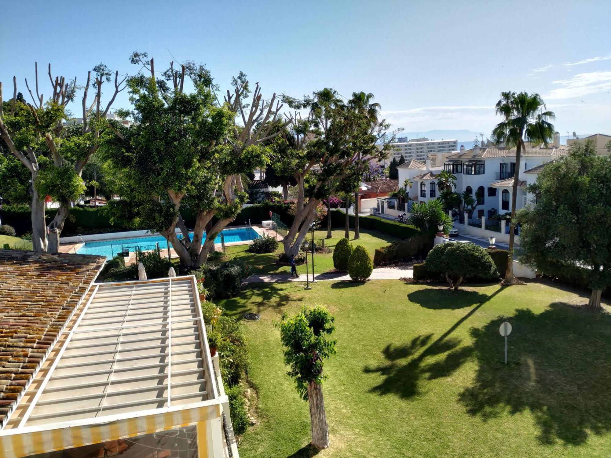 Carihuela Luxus Holiday 托雷莫利诺斯 外观 照片